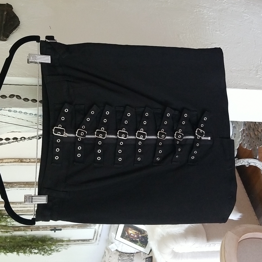 Tripp buckle backed skirt